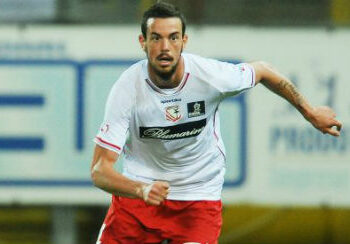 Calciomercato, il Crotone amplia l’organico dei centrocampisti