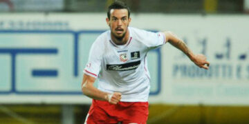 Calciomercato, il Crotone amplia l’organico dei centrocampisti