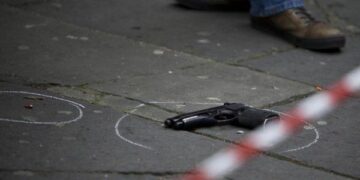 Sparatoria sul lungomare di Gizzeria, arrestato responsabile