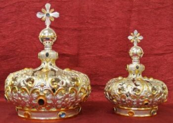 Le corone di Affidato alla Madonna del Pozzo di Bisceglie