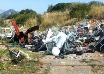 Sequestrata discarica abusiva nel cosentino, due denunce e multe
