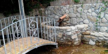 Ciro’, privato insieme al comune creano piccola fontana