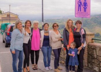 Inaugurati parcheggi rosa a Rende