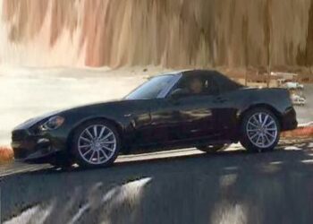 Fiat 124 Spider verso il debutto: ecco la prima immagine «pulita»