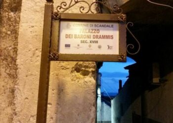 Nuova cartellonistica turistica a Scandale