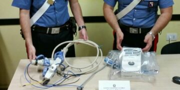 Furto di energia e droga: arresti e denunce a Cutro, Crotone e Papanice