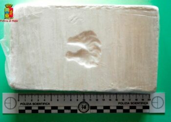 Nella jeep un chilo di cocaina, arrestato 28enne nel reggino