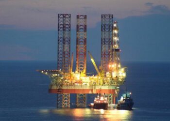 Disastro ambientale in mare, esercitazione a Crotone: come si evita catastrofe