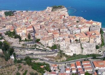 Commissione d’accesso a Tropea, Romano: ‘rassegnare dimissioni’