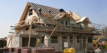 Operazione ‘Ghost Building’ a Cosenza, frode fiscale per 30 mln nell’edilizia