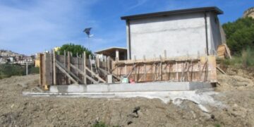 Sequestrato fabbricato abusivo in costruzione a Casabona