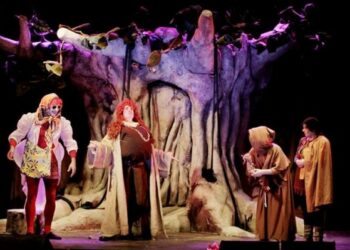 Ciro’ Marina, studenti a teatro con ‘Il segreto di Robin Hood’