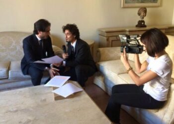 Sindaco di Reggio ‘copione’, le Iene da Falcomata’