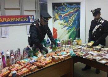 Da Catanzaro a Crotone per furti nei supermercati, arrestate tre donne