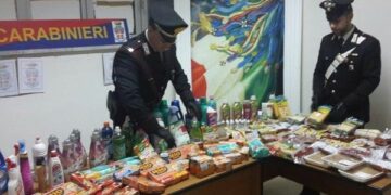 Da Catanzaro a Crotone per furti nei supermercati, arrestate tre donne