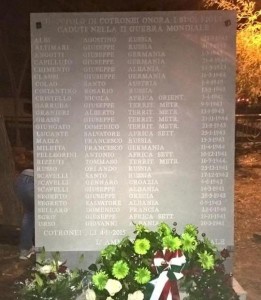 Stele caduti a Cotronei