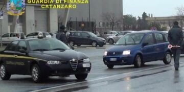 Due avvocati indagati per truffa a Lamezia, intascano 110mila euro