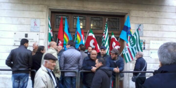 Vertenza provincia di Crotone, la richiesta dei lavoratori