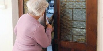 Raccolta fondi ‘porta a porta’, truffa ai danni dell’Airc Calabria
