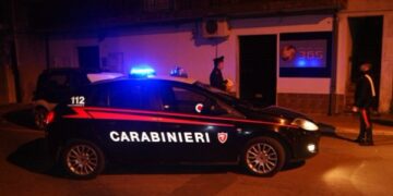 Attimo di follia nel reggino, litiga con gestore sala scommesse e imbraccia fucile