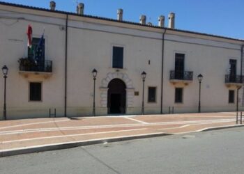 Gestione della cosa pubblica, sindaco incontra cittadini a Isola