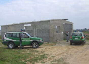Scoperti fabbricati abusivi nella campagna di Ciro’ Marina
