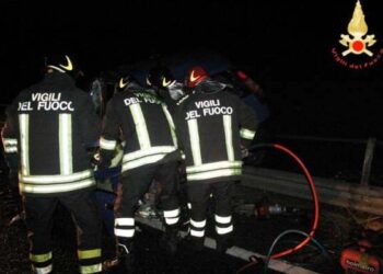 Incidente all’alba sulla SS106, 4 feriti nel crotonese