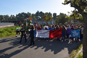 Marcia per Parigi a Isola Capo Rizzuto (1)