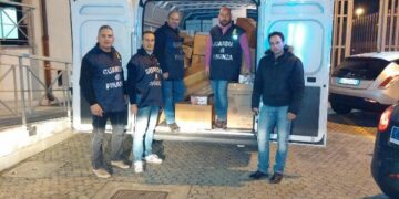 Crotone, sequestrati dalla Finanza una tonnellata di botti di capodanno