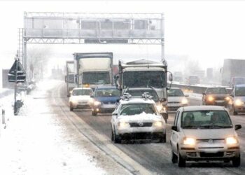 Disastro neve, Codacons: risarcire automobilisti intrappolati sull’A3