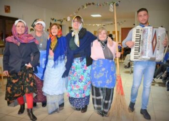 La Befana arriva alla casa protetta per anziani di Corigliano