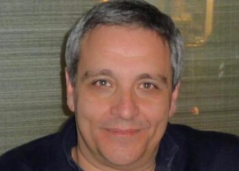 Lo scrittore Maurizio De Giovanni apre il premio letterario Caccuri 2016