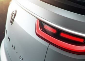 Volkswagen, il mitico pulmino rinasce elettrico