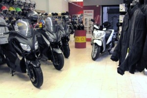 scooter autosalone concessionaria