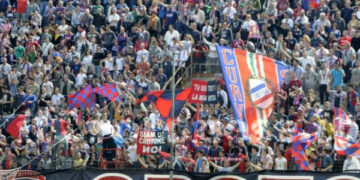 Crotone, la tifoseria rossoblù si mobilita per i bambini meno fortunati