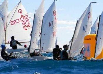 Carnival Race a Crotone, inizio da favola con la tramontana