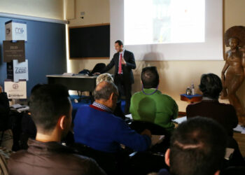 Strategie chirurgiche dei piccoli e grandi difetti ossei alveolari