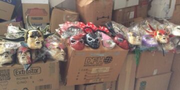 Sequestrate 500 mila maschere e vestiti di Carnevale in Calabria