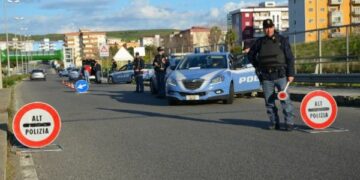 Viola obblighi su sorveglianza speciale: arrestato pluripregiudicato a Crotone