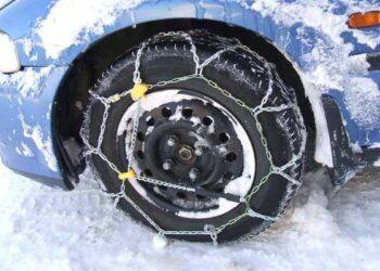 Nevica in Calabria, scattano i controlli su gomme invernali e catene