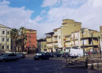 Cutro, i moderati aprono al PD