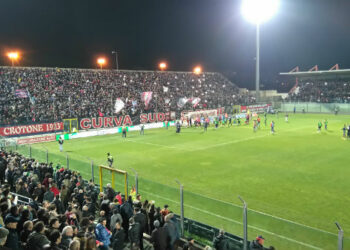 Serie B 32.esima giornata, Crotone sempre capolista dopo la goleada al Pescara