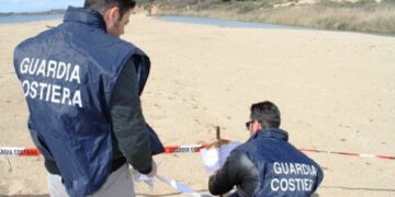 Abusivismo, sequestrata a Isola Capo Rizzuto la foce del torrente Vorga