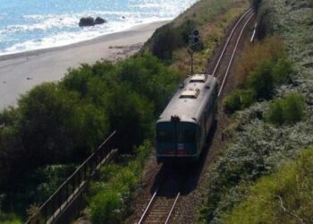 Crotone-Locri in treno, una finestra sulla Magna Graecia