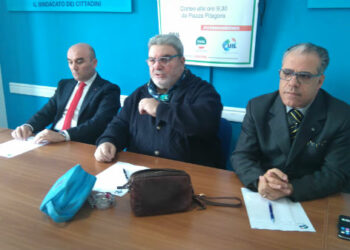 Crotone, 19 marzo manifestazione unitaria Cgil, Cisl, Uil per Lavoro-Dignità-Legalità