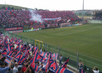 Serie B 38.esima giornata, Crotone vince contro il Como e si puo’ dire gia’ in serie A
