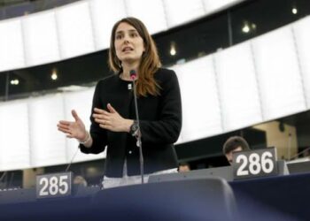 Sbarco migranti Crotone, Ferrara (M5S): ‘troppi minori scomparsi’