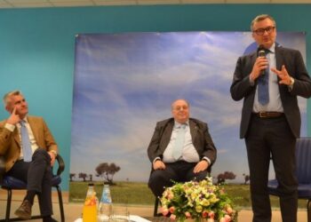 Il vice ministro Zanetti a Ciro’ Marina per sostenere Siciliani