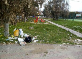 Ciro’ Marina, Giornata Ecologica dentro il parco giochi