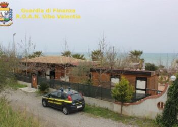 Sequestrato stabilimento balneare abusivo a Strongoli